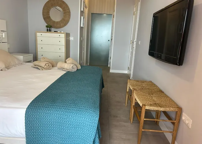 Playa Del Duque-Amazing Views 2 Bedroom