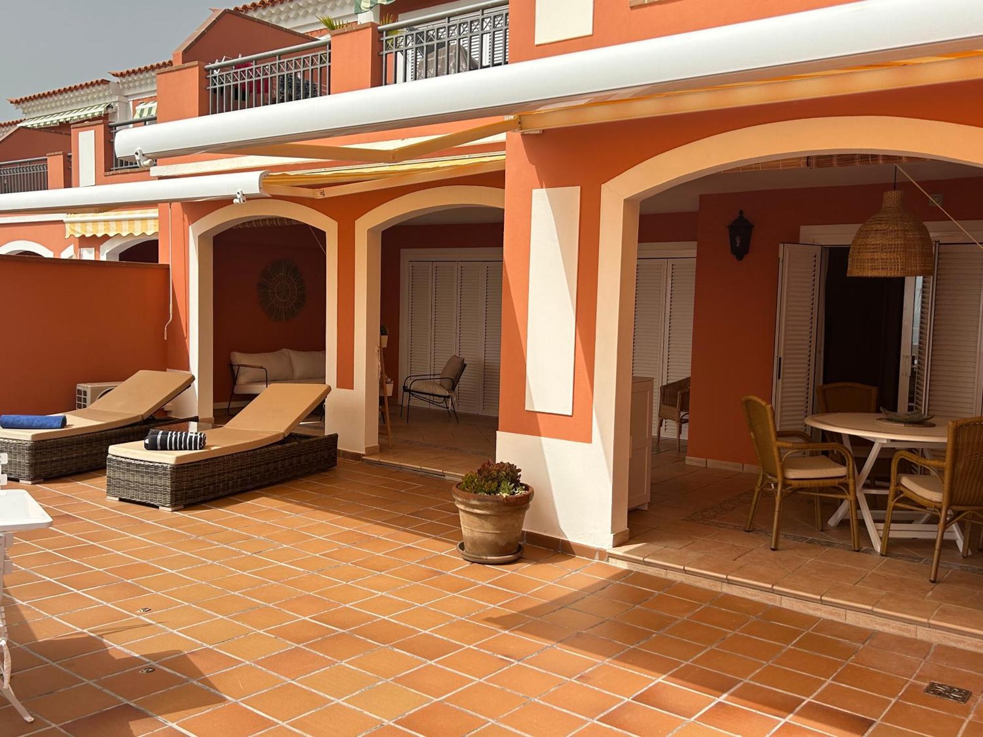 Appartement Playa Del Duque-amazing Views 2 Bedroom