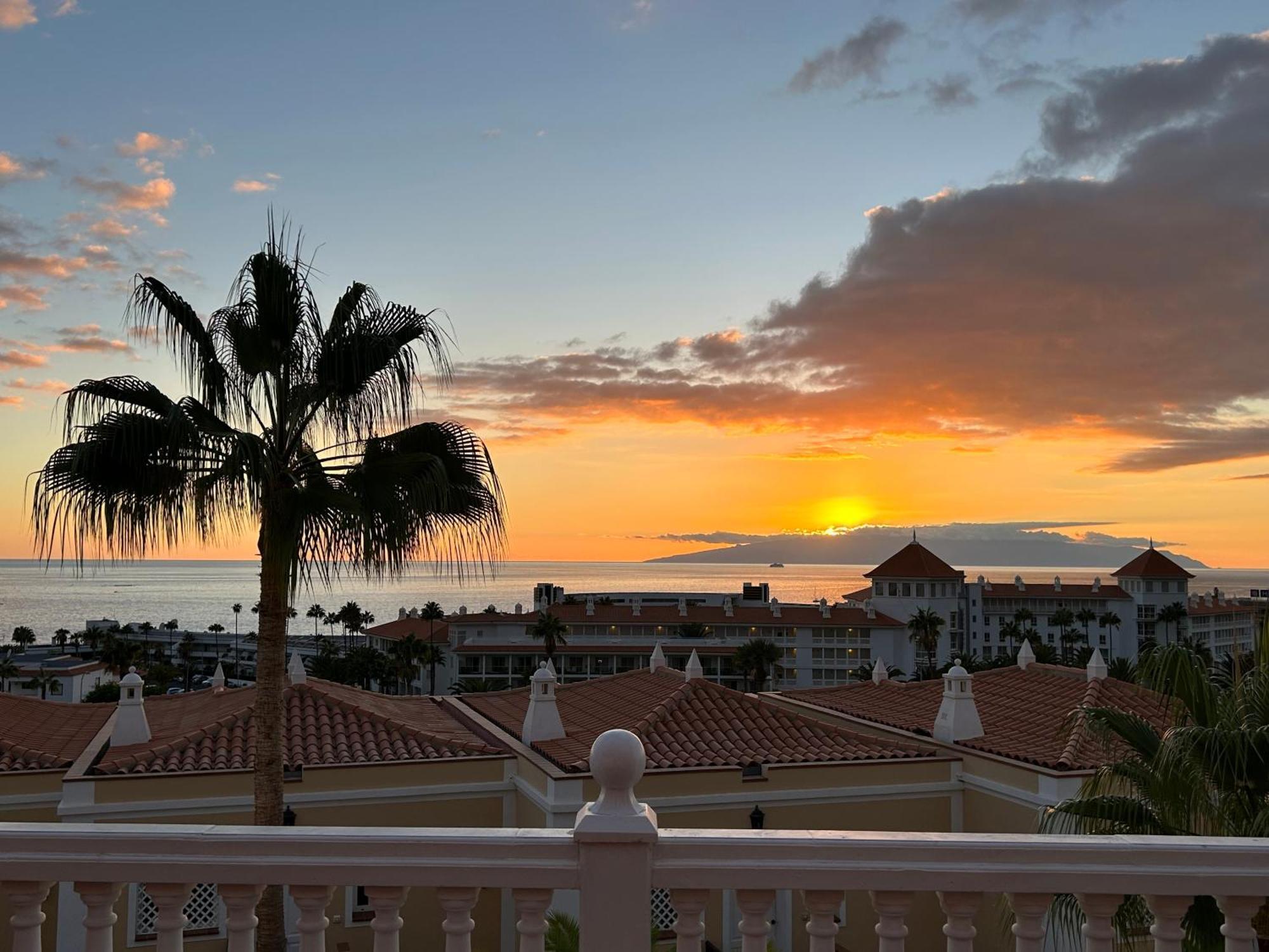 Playa Del Duque-amazing Views 2 Bedroom Appartement Costa Adeje (Tenerife)